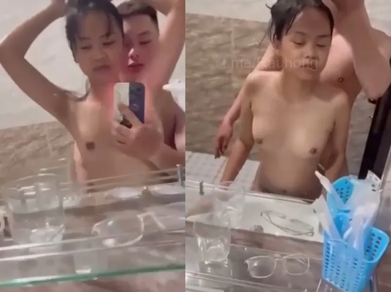 Nhỏ nhắn em cùng người yêu đụ trước gương quay kỉ niệm